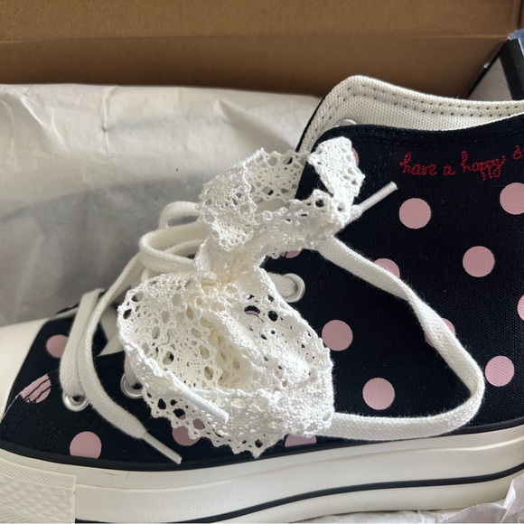 Converse Black and Pink High-Top Sneakers Size 6.5 NWT - Picture 3 of 4